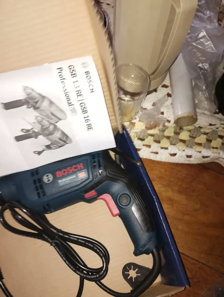 foto de Furadeira De Impacto Parafusadeira 1/2 750w Gsb 13 Re Bosch