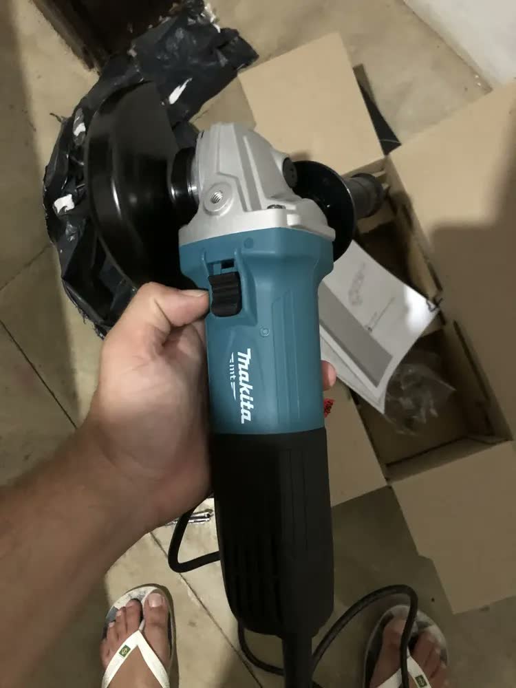 foto de Esmerilhadeira Angular Makita 115MM 850W Azul M9510B