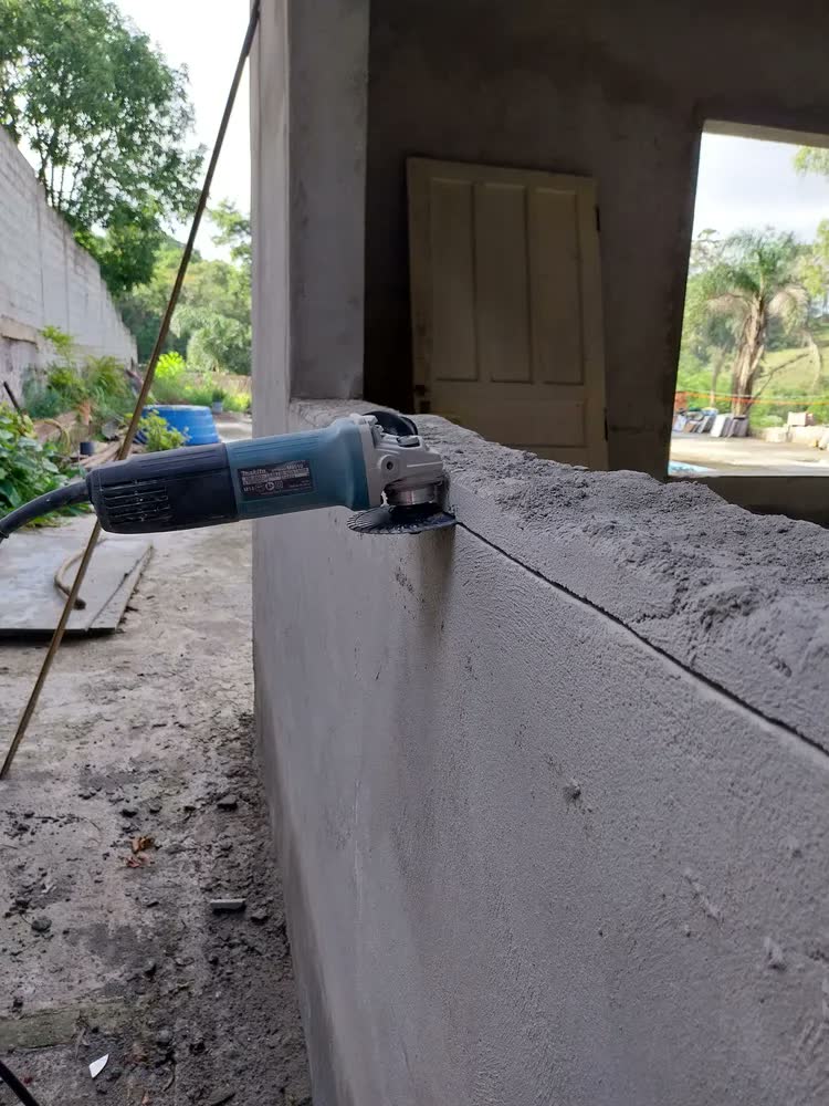 foto de Esmerilhadeira Angular Makita 115MM 850W Azul M9510B