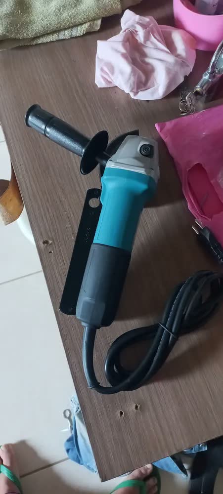 foto de Esmerilhadeira Angular Makita 115MM 850W Azul M9510B