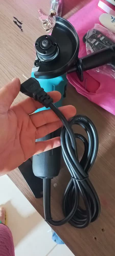 foto de Esmerilhadeira Angular Makita 115MM 850W Azul M9510B