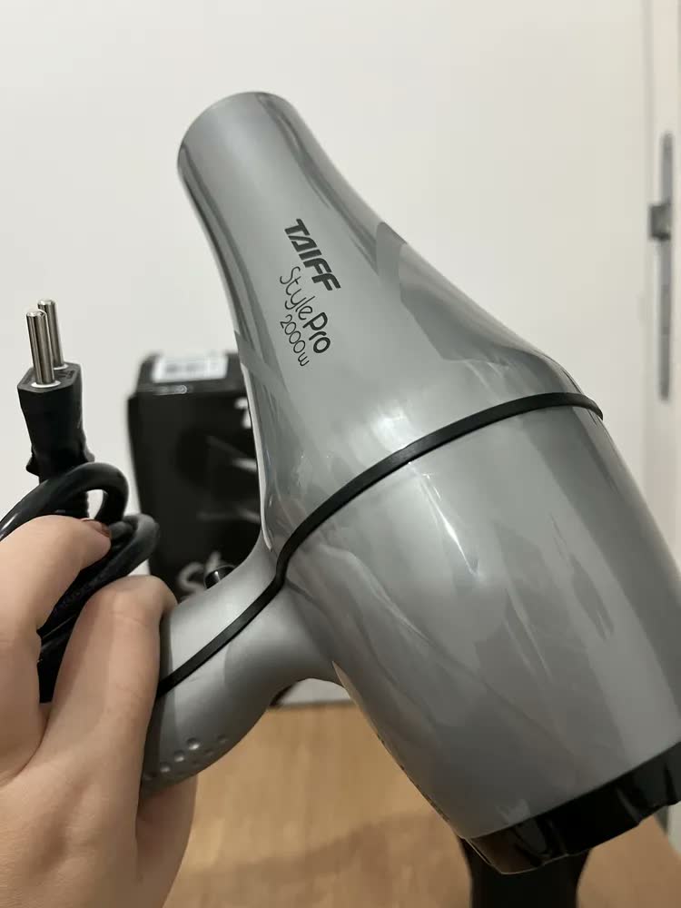 foto de Secador De Cabelos Taiff Style Pro 2000w Prata