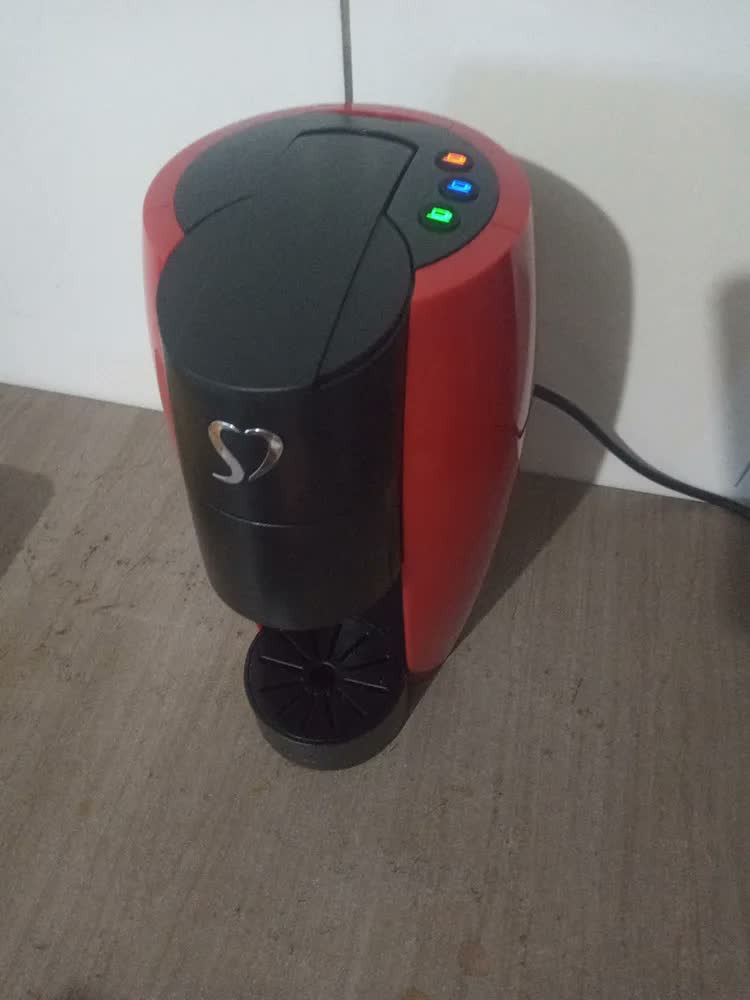 foto de Cafeteira Espresso Lov Automática Vermelha 3 Corações Vermelho