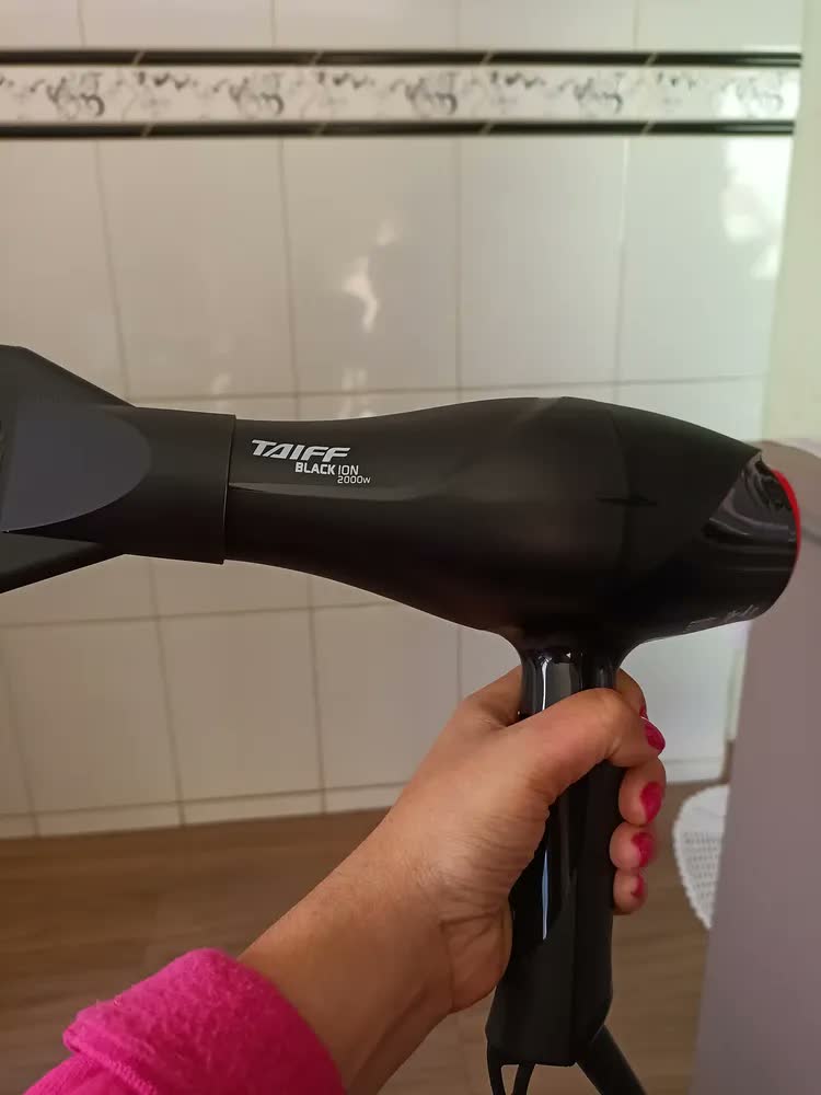 foto de Taiff Black Ion Secador De Cabelo Profissional 2000w Cor Preto