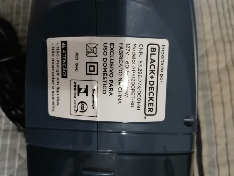 foto de Aspirador de Pó Portátil Black Decker Modelo APS1200 com Função Sopro