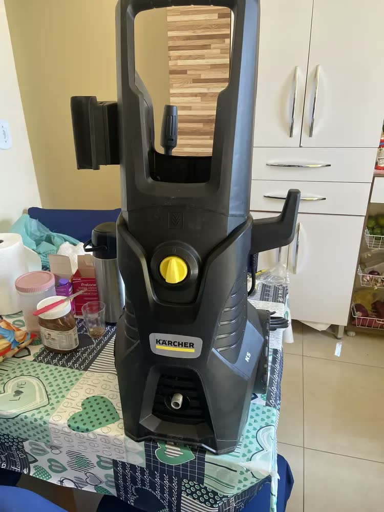 foto de Lavadora de Alta Pressão Kärcher K5 2100 PSI 380L/h 1900W Motor Indução Com Jato Turbo Rotativo e Lança Leque