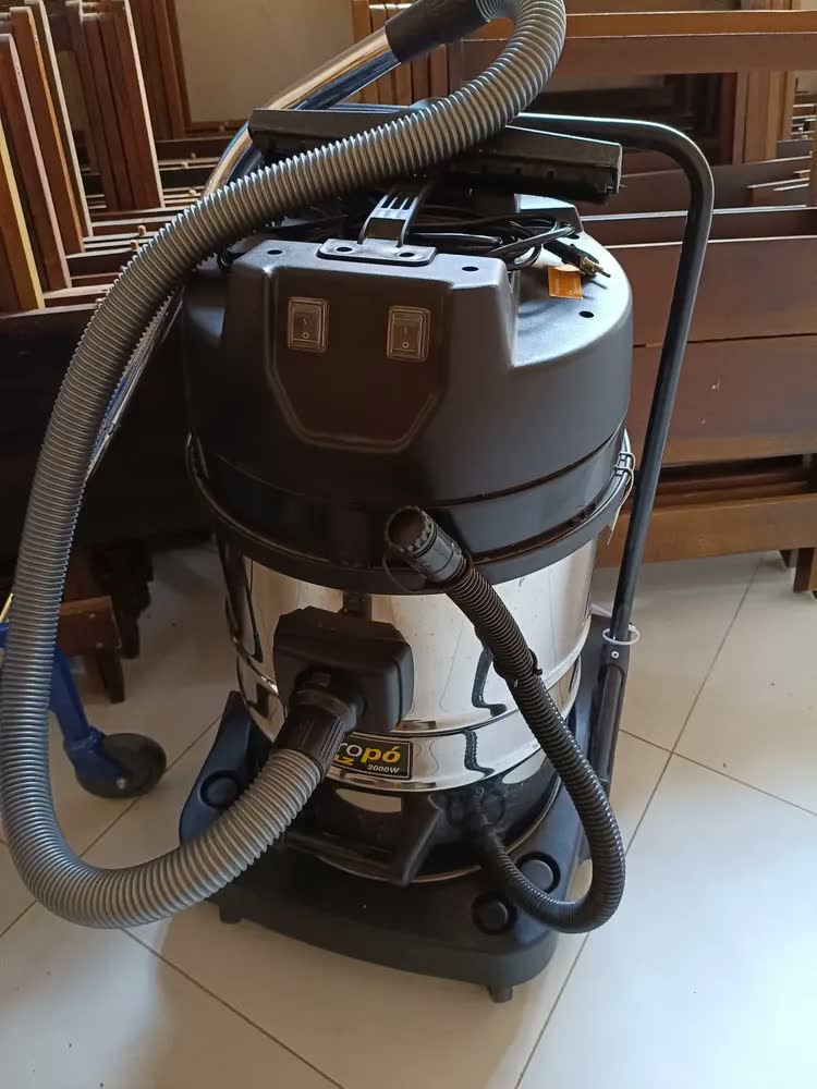 foto de Aspirador de Pó e Líquidos Schulz 2000W 70L Industrial