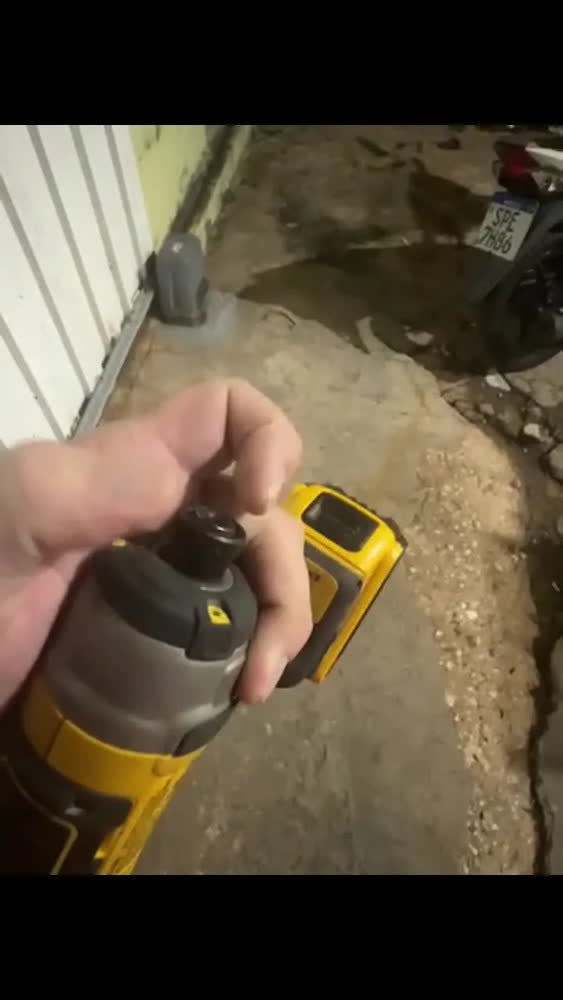 foto de Parafusadeira de Impacto 1/4