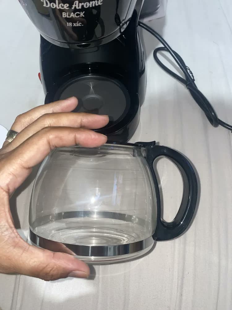 foto de Cafeteira Elétrica Dolce Arome Mondial 550W - C-30-18X-FB