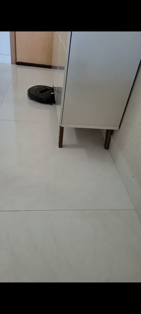 foto de Robô Aspirador De Pó Wap Robot Wconnect Wifi Alexa E Google Preto