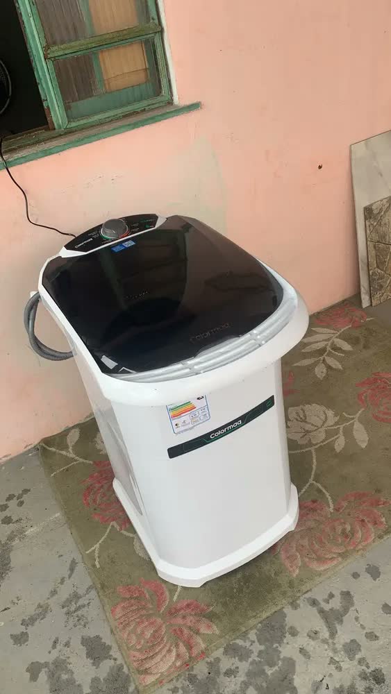 foto de Tanquinho Colormaq Lavadora Roupas Semi-automática Lcs 6kg Cor Prata