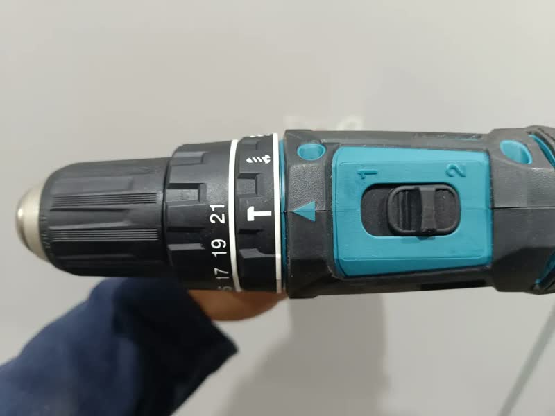 foto de Furadeira Parafusadeira De Impacto DHP482Z Makita Sem bateria