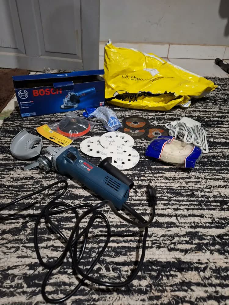 foto de Esmerilhadeira angular Bosch GWS 9-125 S, 1,7kg, 900 W + acessório
