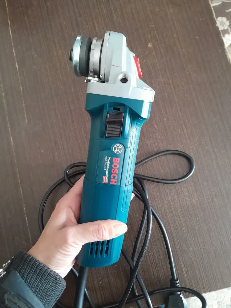 foto de Esmerilhadeira angular Bosch GWS 9-125 S, 1,7kg, 900 W + acessório