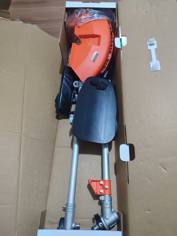 foto de Roçadeira A Gasolina Tekna Rl260ac2-g2