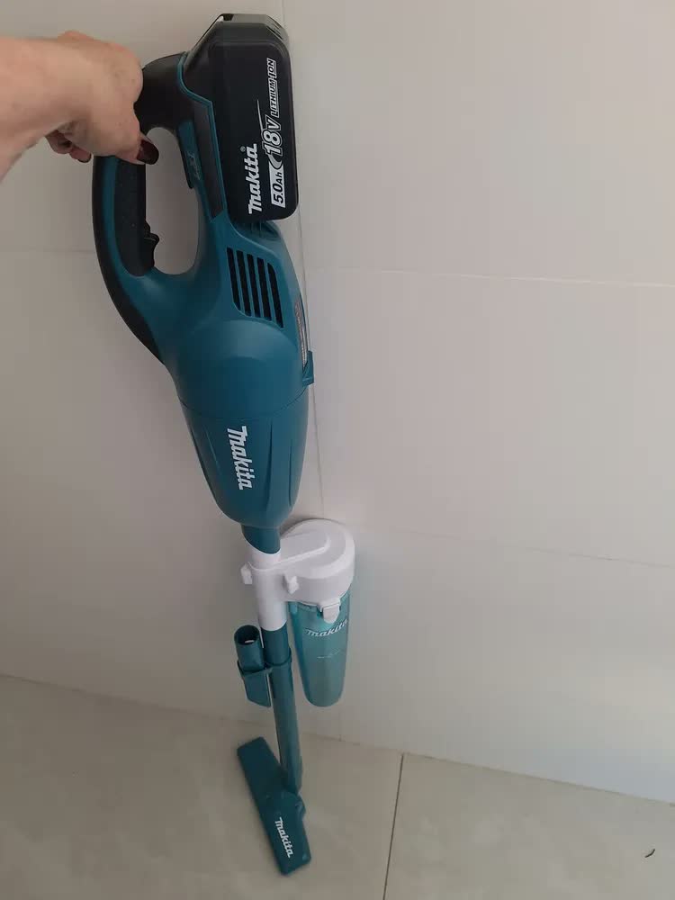 foto de Aspirador de Pó Portátil Makita DCL180ZB 18V, sem Bateria e Carregador