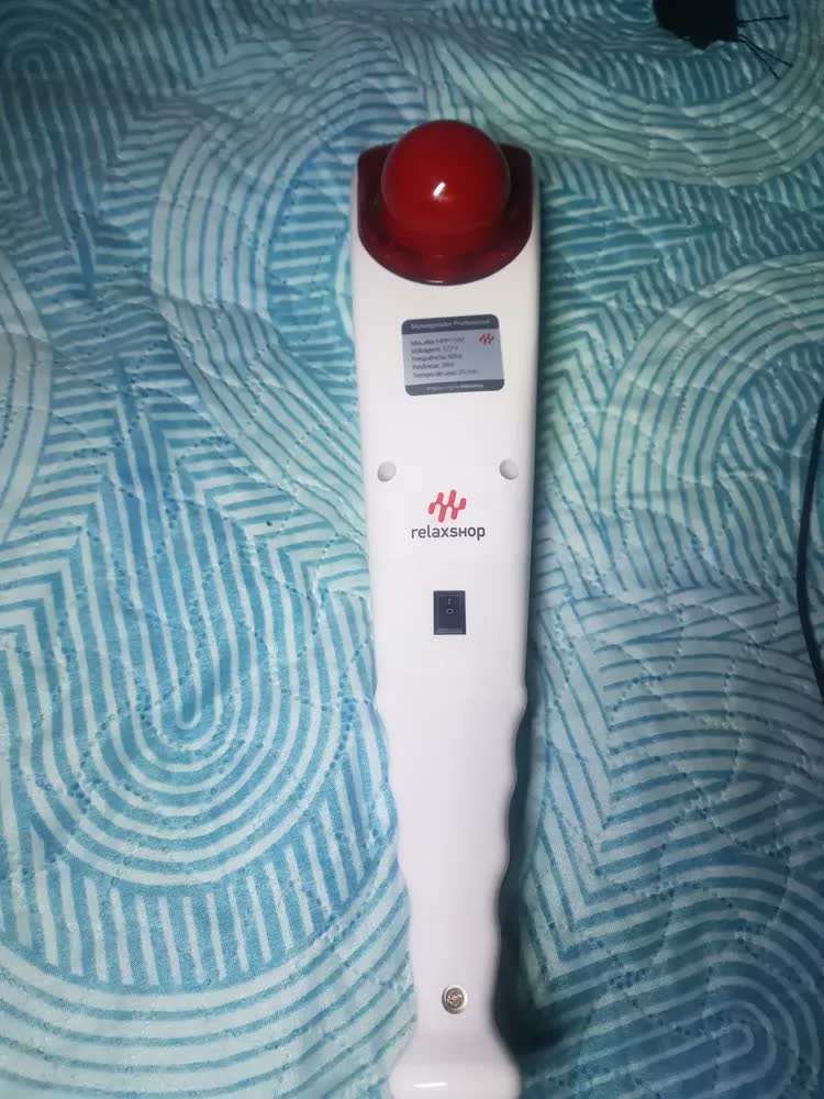 foto de Massageador elétrico portátil pelo corpo inteiro Relaxshop Profissional branco/vermelho