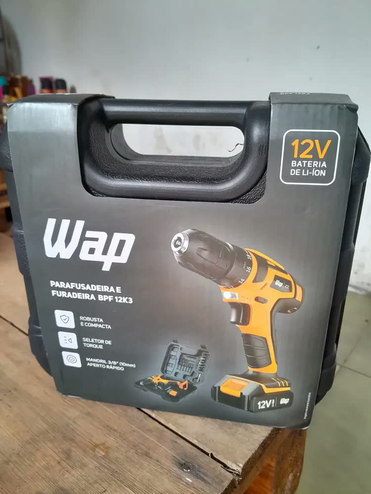 foto de Parafusadeira Furadeira Sem Fio 12V WAP BPF 12K3 Kit Maleta