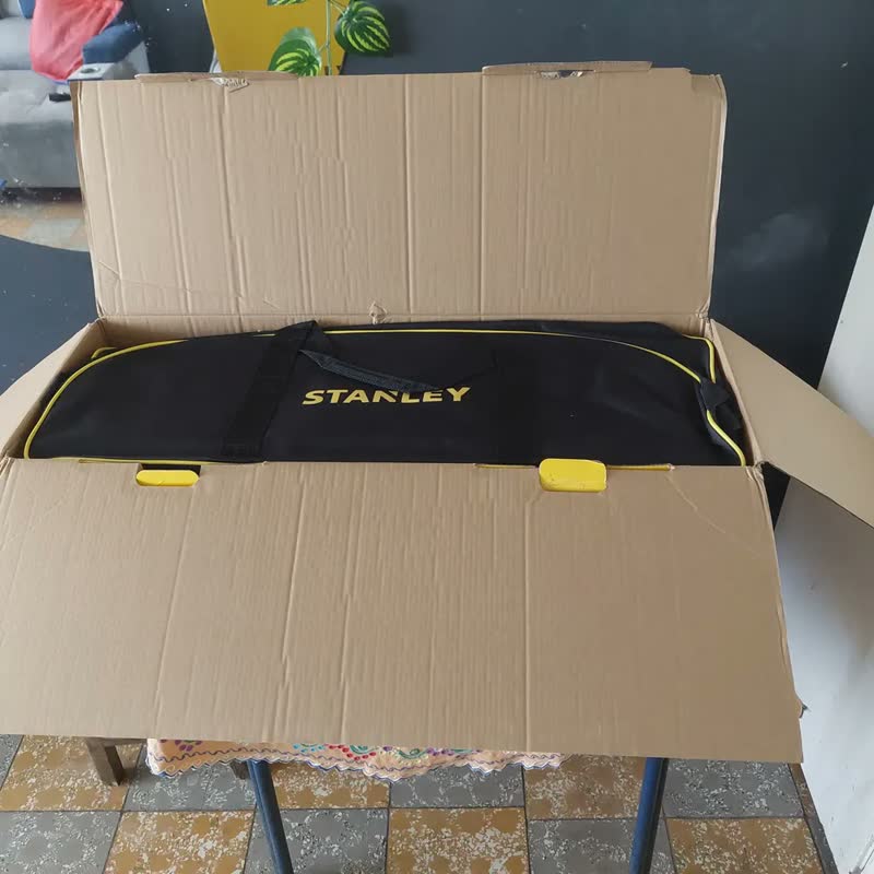 foto de Lixadeira de Parede Profissional Stanley 750W 229mm 1800OPM SW75-BR