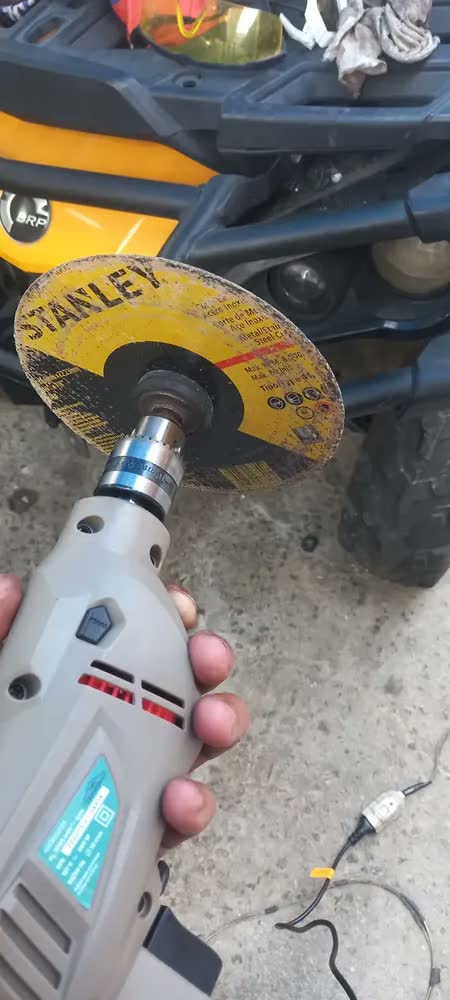 foto de Furadeira De Impacto 500 W 3/8 Cinza Tramontina