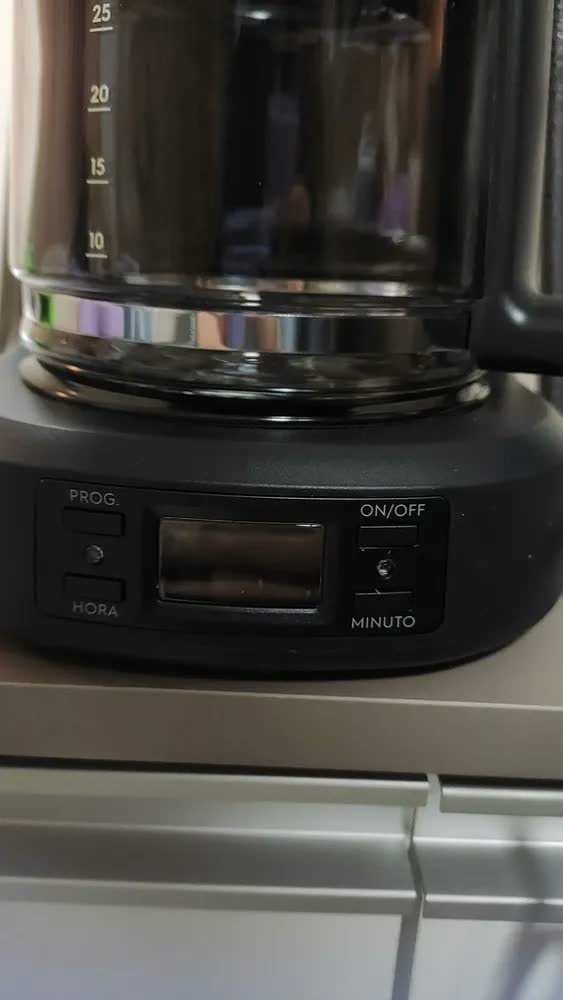 foto de Cafeteira Elétrica Electrolux ECM25 Experience Programável Com Timer Preto E Inox