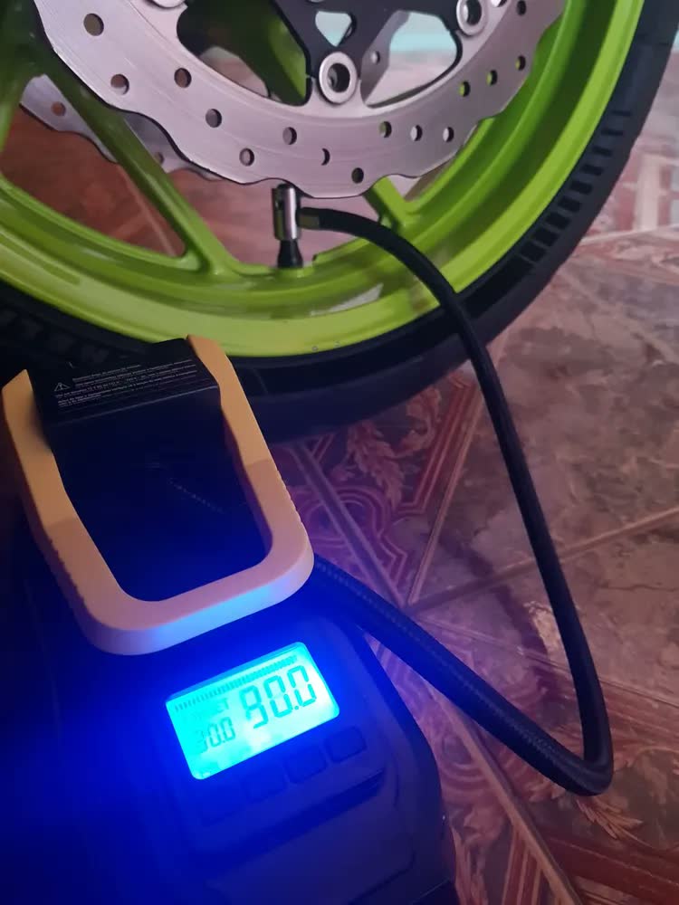 foto de Compressor de Ar Elétrico Portátil Vonder CAV 150 120W