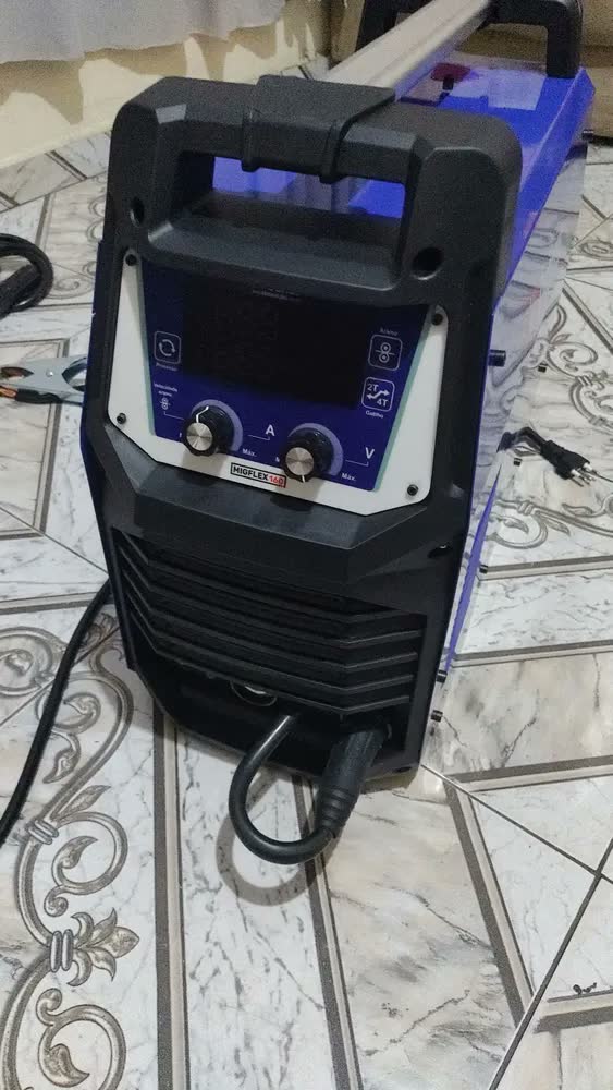 foto de Máquina de Solda MIG/MAG/TIG/MMA Inversora Boxer Migflex 160 BV Bivolt