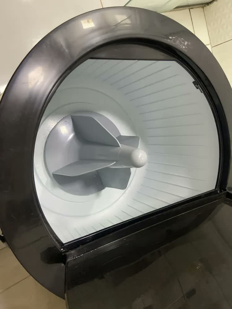 foto de Máquina de lavar semi-automática Wanke hasta 5kg - marrom/preto