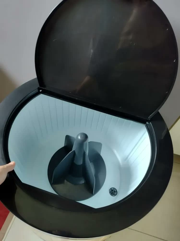 foto de Máquina de lavar semi-automática Wanke hasta 5kg - marrom/preto