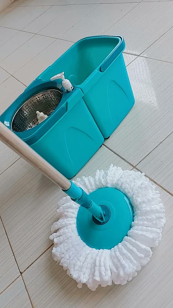foto de Mop Giratório Pró Com 2 Refis 9 Litros Flash Limp Verde