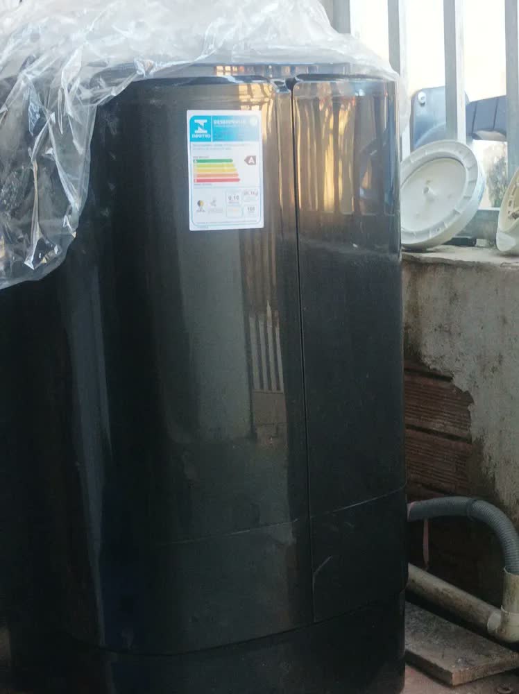 foto de Máquina de lavar semi-automática Mueller Big - 20kg branca 127 V