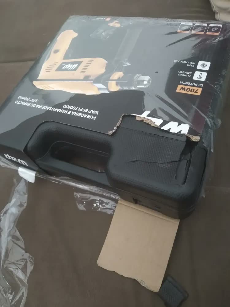 foto de Furadeira De Impacto Parafusadeira WAP Efpi 700K10 Elétrica Kit Mandril 3/8' 700W