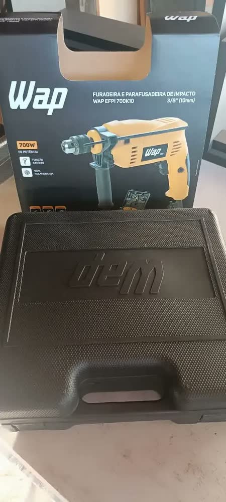 foto de Furadeira De Impacto Parafusadeira WAP Efpi 700K10 Elétrica Kit Mandril 3/8' 700W