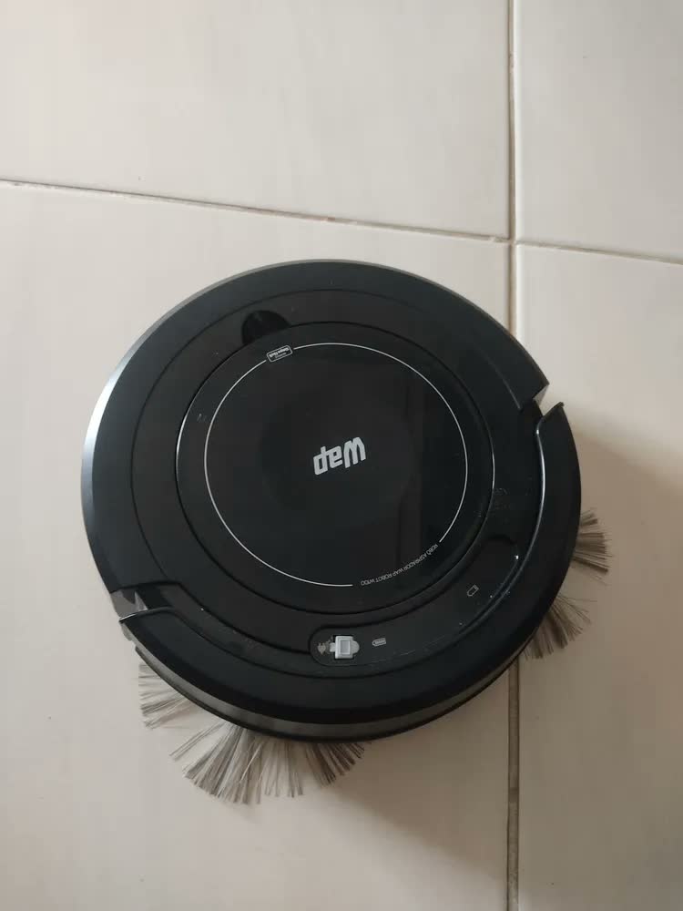 foto de Robô Aspirador de Pó WAP ROBOT W100C - 3 em 1 Varre Aspira e Passa Pano, Sensor Antiqueda e de Impacto