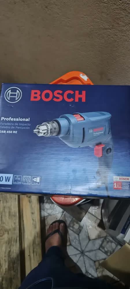 foto de Furadeira rotativa de impacto Bosch 450W Gsb 450re, cor azul