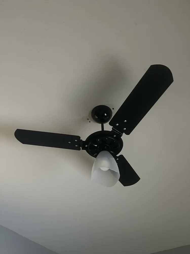 foto de Ventilador de Teto Silencioso Ventex Yris 3 Pás Madeira Diâm 1.10m