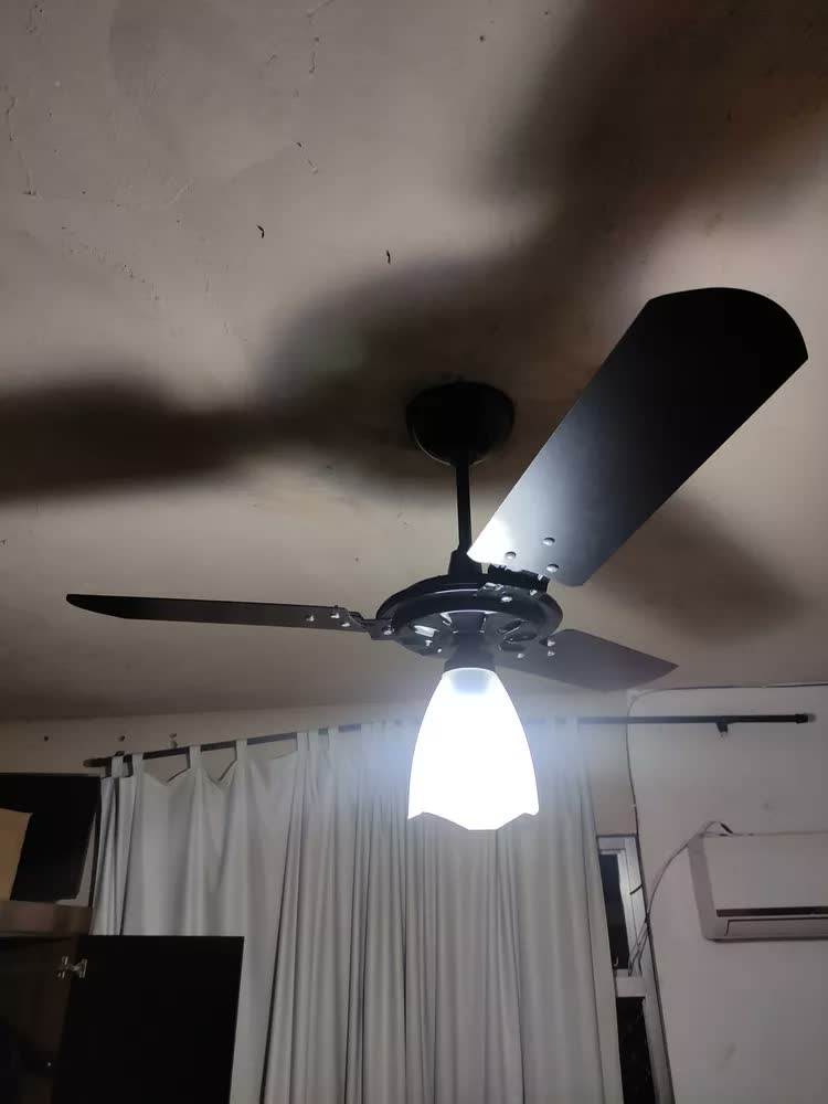 foto de Ventilador de Teto Silencioso Ventex Yris 3 Pás Madeira Diâm 1.10m
