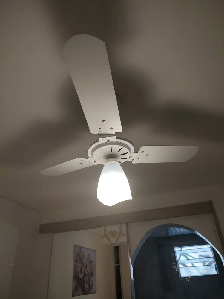 foto de Ventilador de Teto Silencioso Ventex Yris 3 Pás Madeira Diâm 1.10m