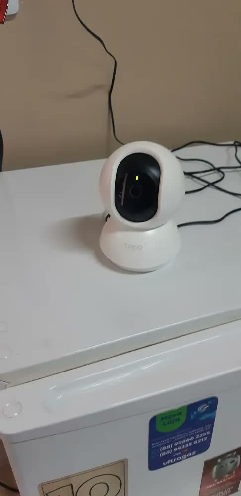 foto de Câmera de Segurança IP TP-Link Tapo C210 Resolução 3MP 2304 x 1296 Definição 2K Alarme Áudio Bidirecional e Visão Noturna Compatível com Alexa