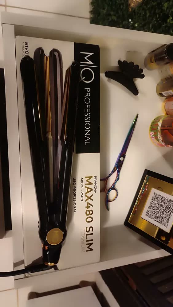 foto de Chapinha de cabelo MQ Professional Hair Styling Max480 Slim Titanium preta