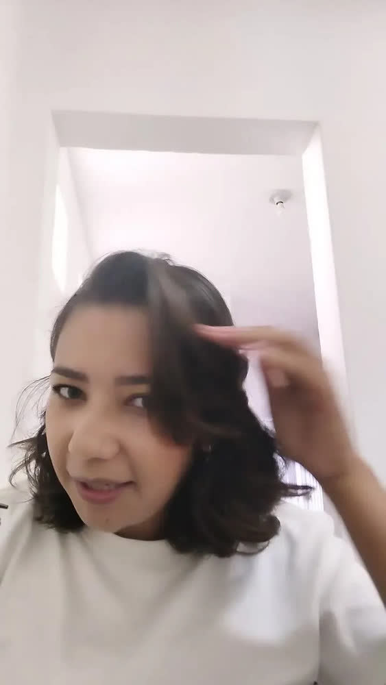 foto de Escova Modeladora Britânia 2 em 1 Branca Antiaderente 60W BEC04 Bivolt