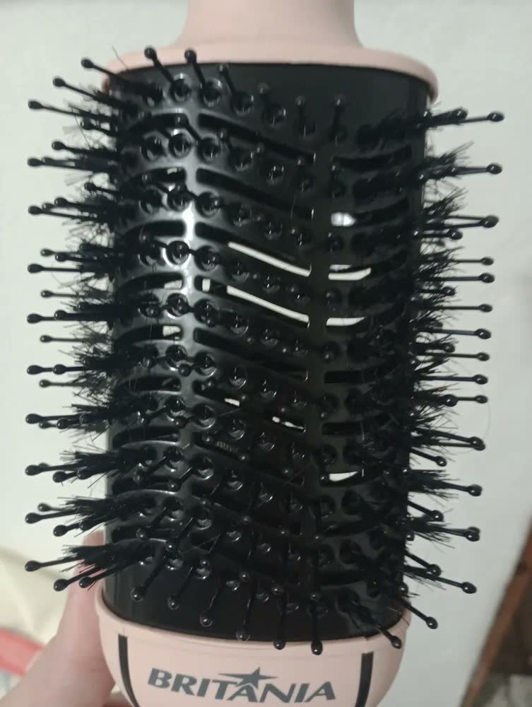 foto de Escova Secadora E Modeladora Britânia 4 EM 1 ANTI FRIZZ BRILHO E MACIEZ BEC07R 1300W 127V/220V