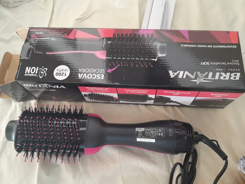 foto de Escova Secadora Bec02 Soft 4 Em 1 Tourmaline 1200w Britânia Preto E Rosa