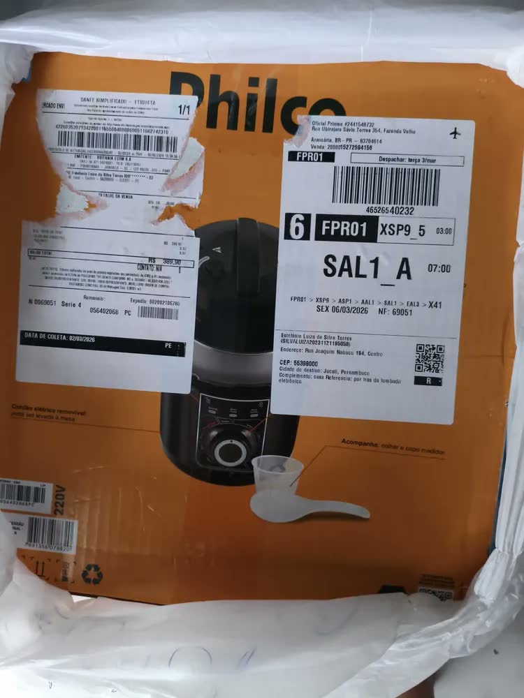 foto de Panela De Pressão Philco Ppp02pi Inox 5l 900w Preta Cor Preto