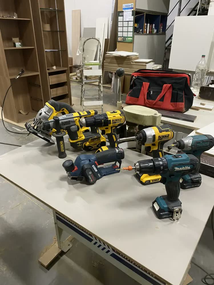 foto de Parafusadeira de Impacto 6,3mm Dewalt Modelo DCF7871B Motor Brushless Bivolt