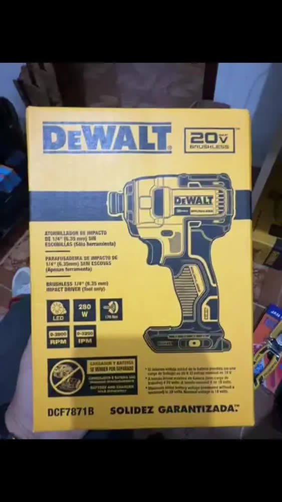 foto de Parafusadeira de Impacto 6,3mm Dewalt Modelo DCF7871B Motor Brushless Bivolt