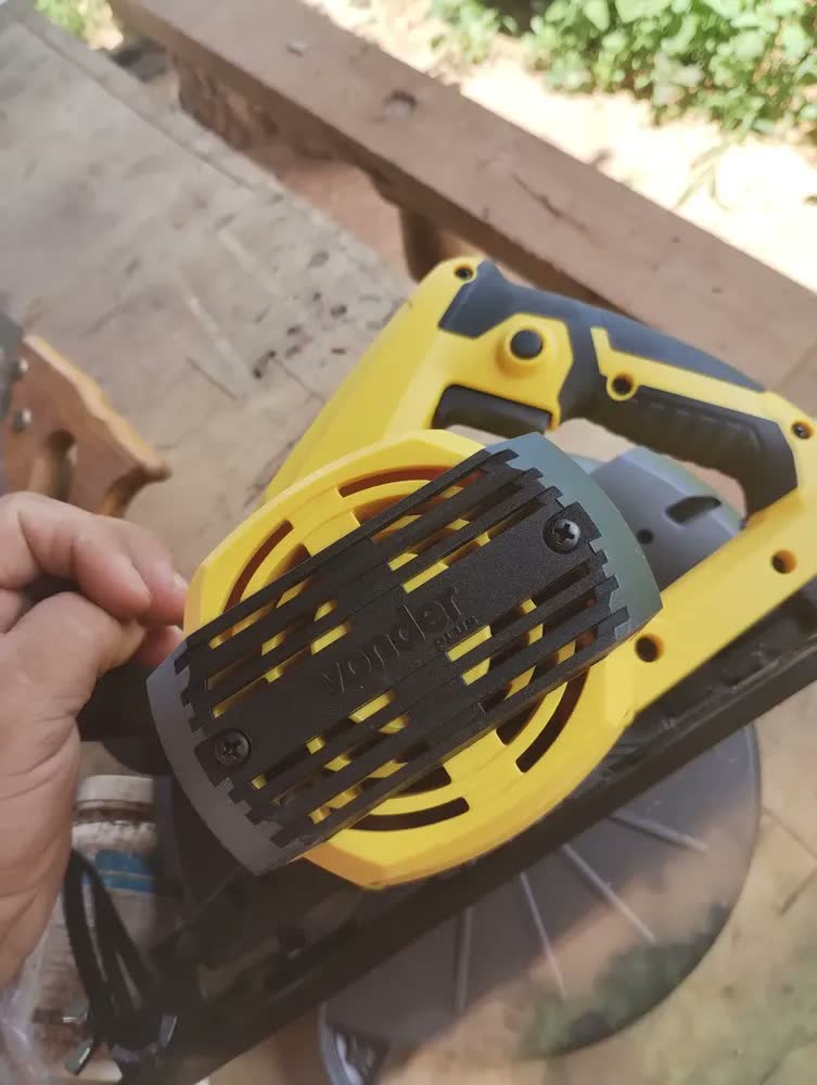 foto de Vonder SCV2209 Serra Circular Amarelo