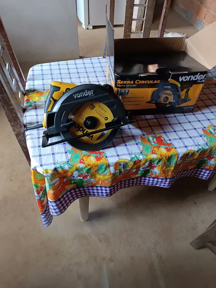 foto de Vonder SCV2209 Serra Circular Amarelo