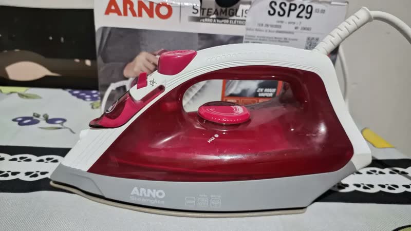 foto de Ferro De Passar Roupas A Vapor Steamgliss Fsgc Arno