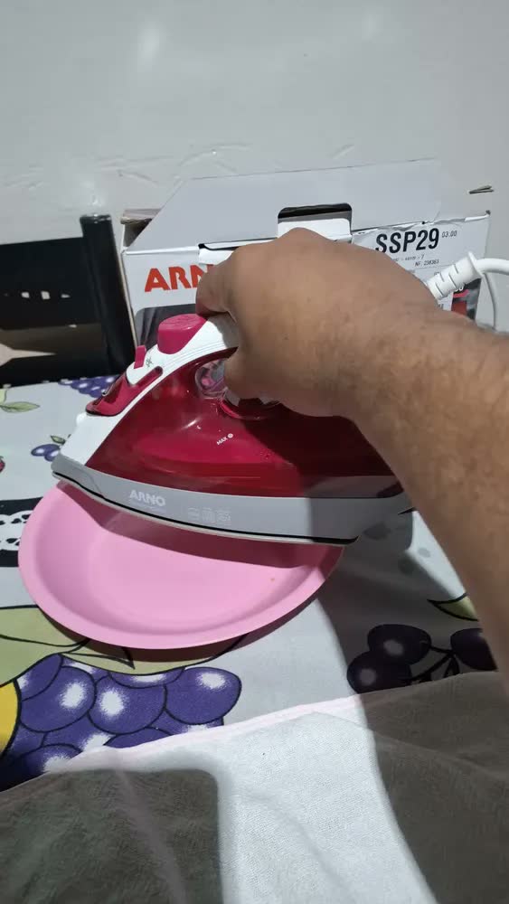 foto de Ferro De Passar Roupas A Vapor Steamgliss Fsgc Arno